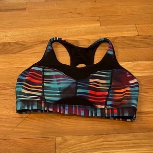 Athleta size medium sports bra